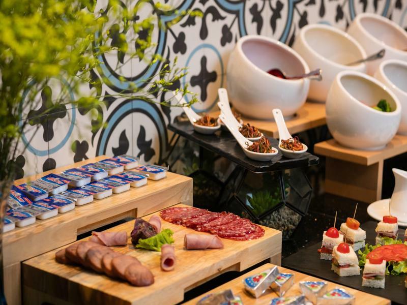 Hanoi Allure Hotel Экстерьер фото