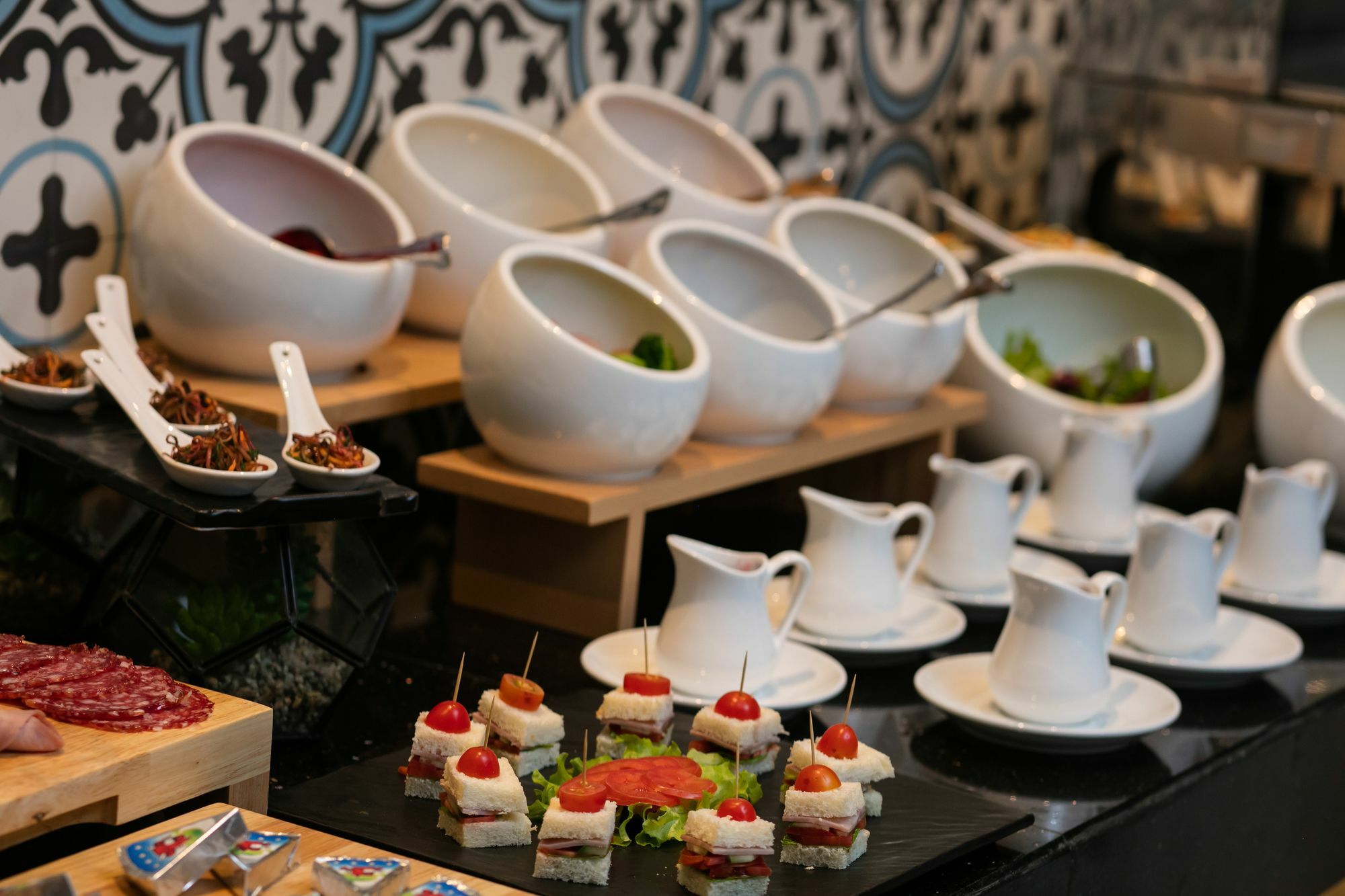 Hanoi Allure Hotel Экстерьер фото